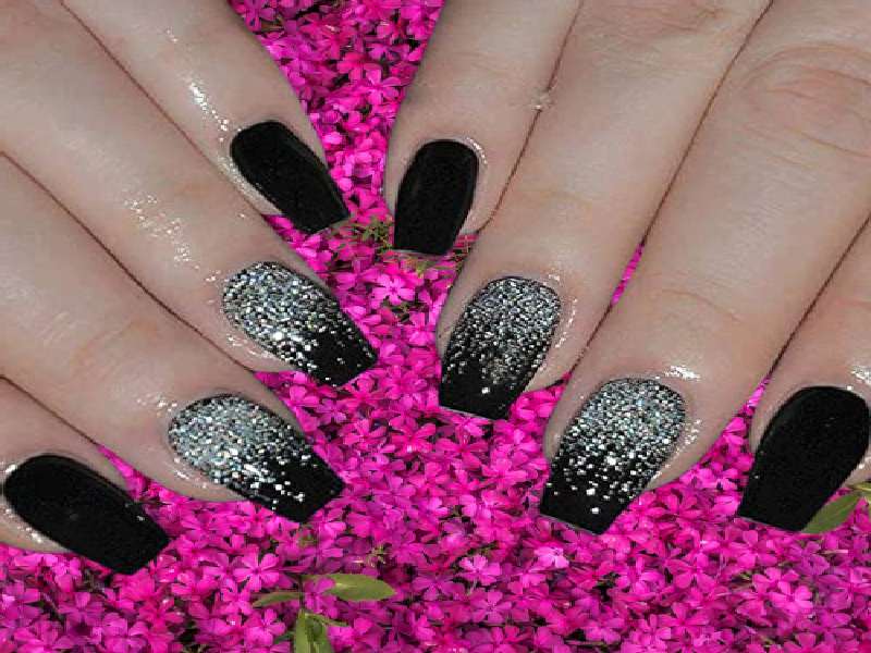 Shimmering Black Glitter nail