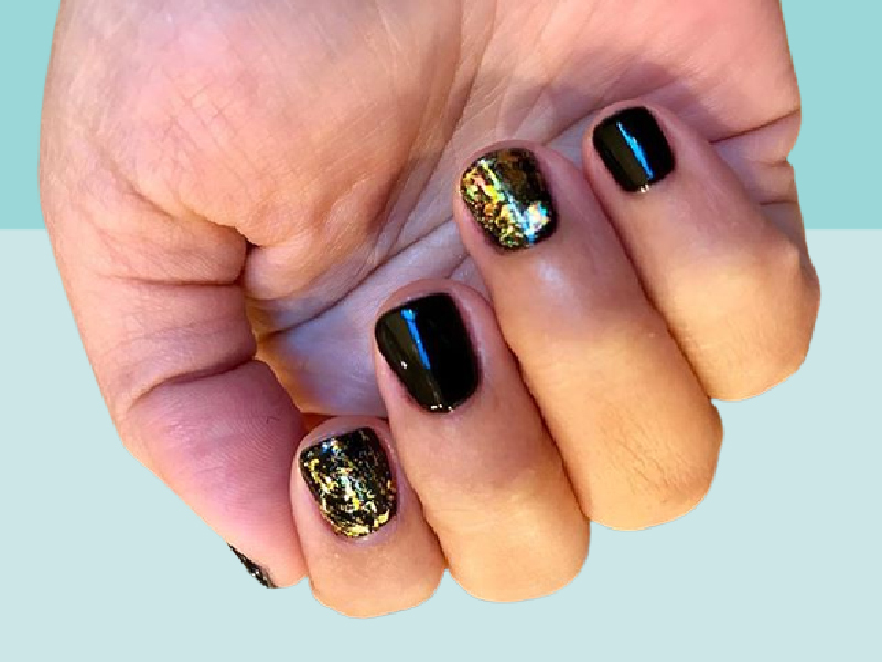 Black and Gold Elegance nail
