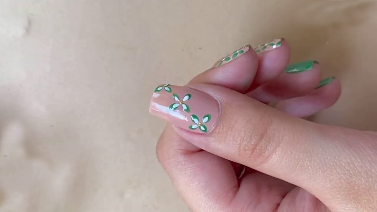 gel natural nails design